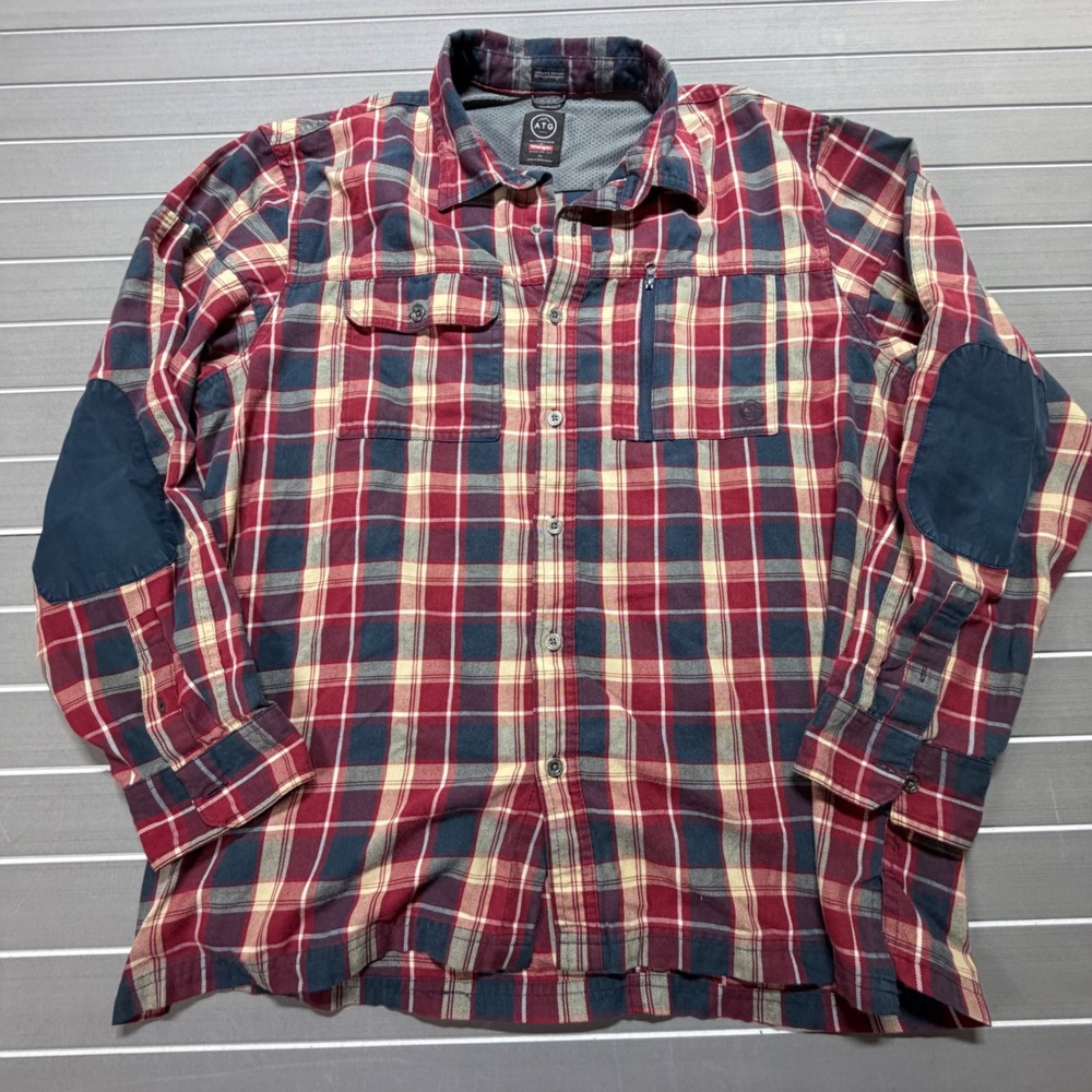 Wrangler ATG All Terrain Gear Mens XL Red Plaid Flannel Shirt Elbow Patches